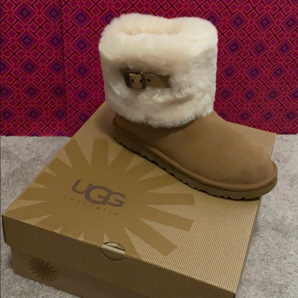 Ugg Ellee Boots